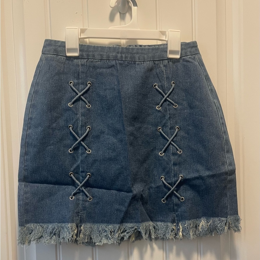 Hayden 
Women’s lace skirt
Size medium 
NWT